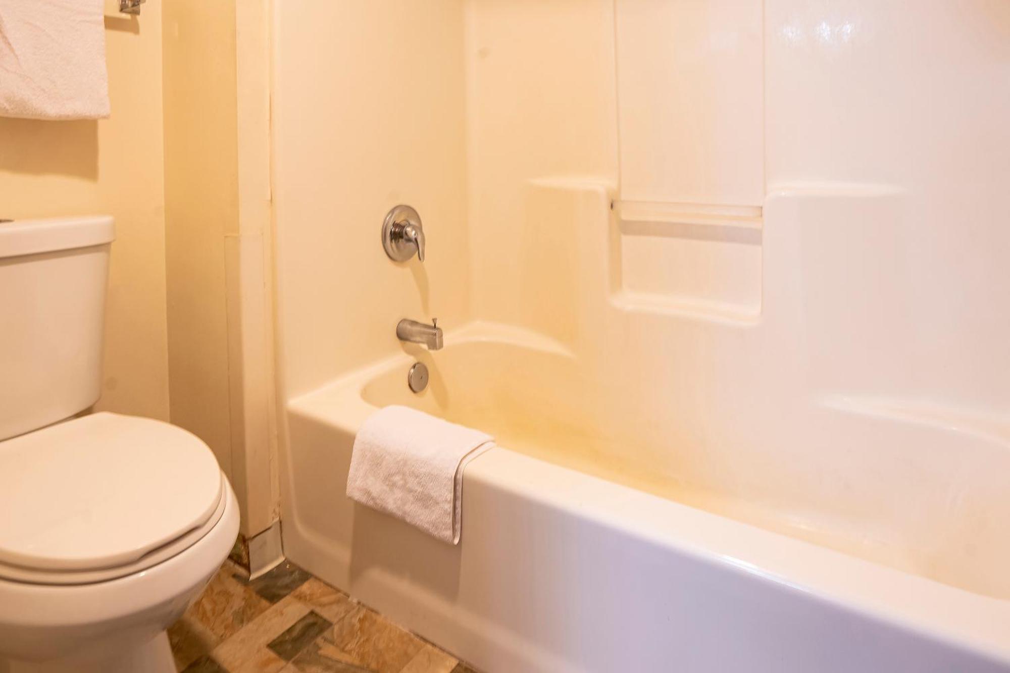 Oyo Hotel Redwood Falls Near Jackpot Casino Esterno foto