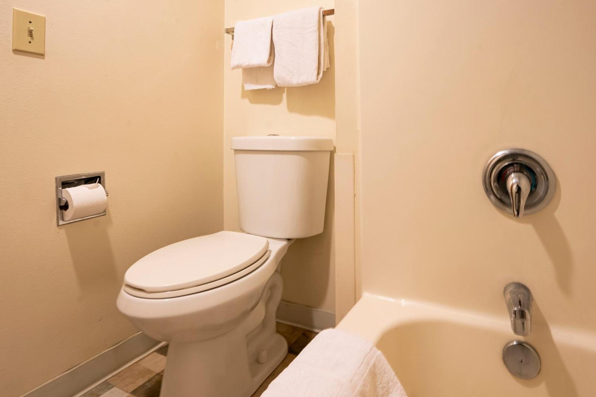 Oyo Hotel Redwood Falls Near Jackpot Casino Esterno foto