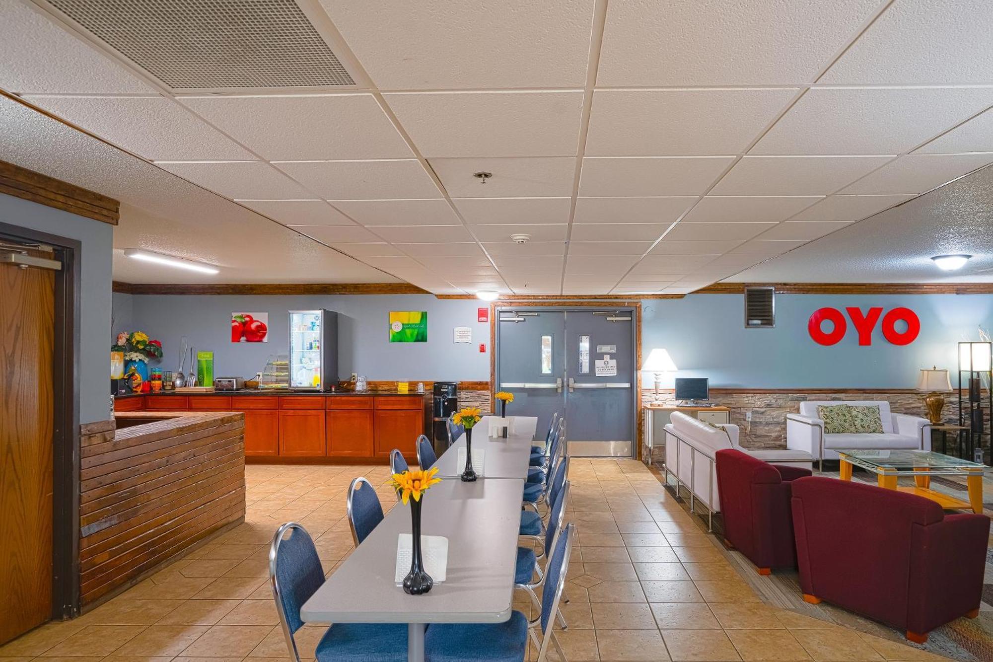Oyo Hotel Redwood Falls Near Jackpot Casino Esterno foto