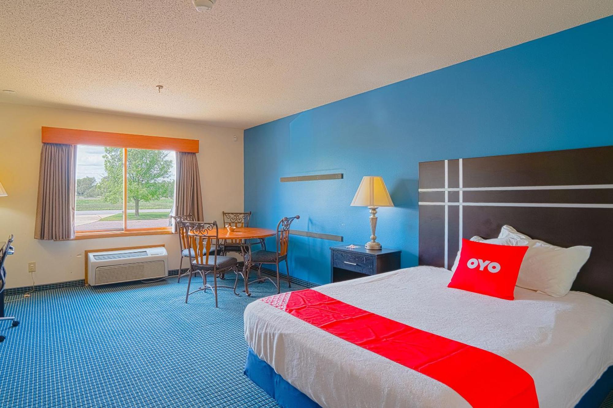 Oyo Hotel Redwood Falls Near Jackpot Casino Esterno foto