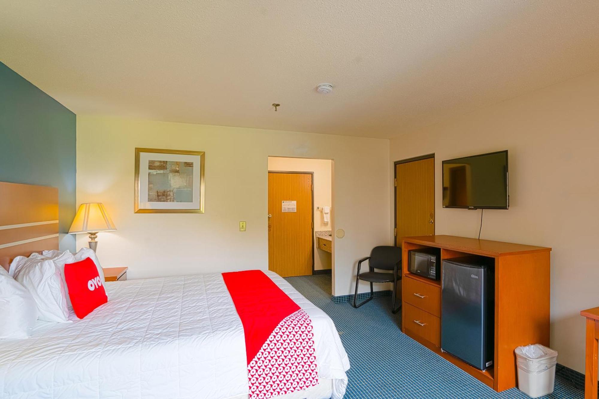 Oyo Hotel Redwood Falls Near Jackpot Casino Esterno foto
